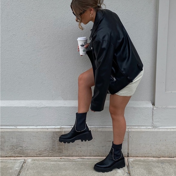 Dolce Vita Stud H2O Boots Black Leather and Knit Chelsea Studded Boot NWT 7.5 - Picture 2 of 9